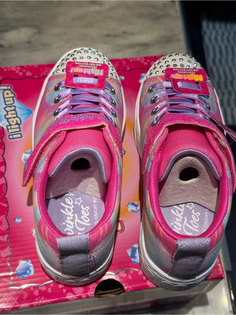 Twinkle toes pink light